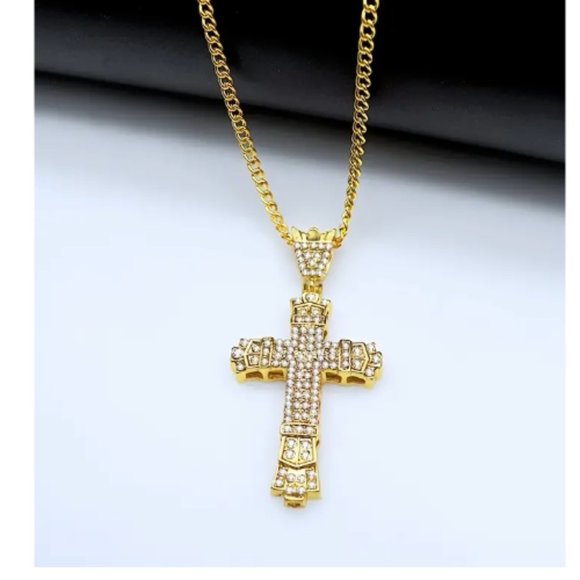 New Gold Plated Cross Pendant with Chain - Picture 4 of 5